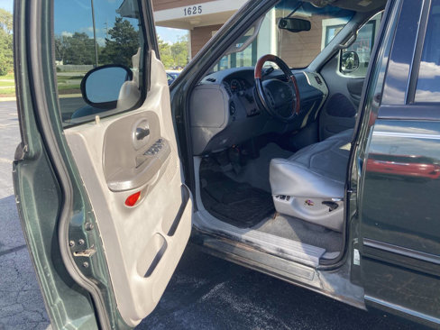Used 2001 Ford F150 Lariat image 9