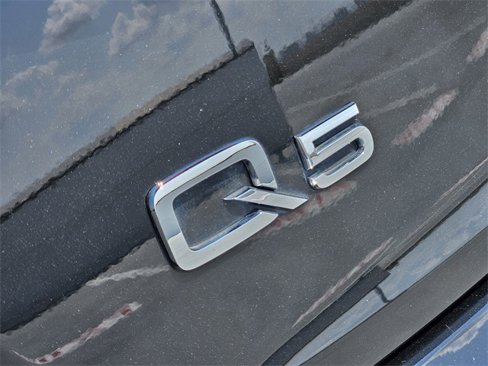 Used 2019 Audi Q5 2.0T Premium Plus w/ Premium Plus Package image 12