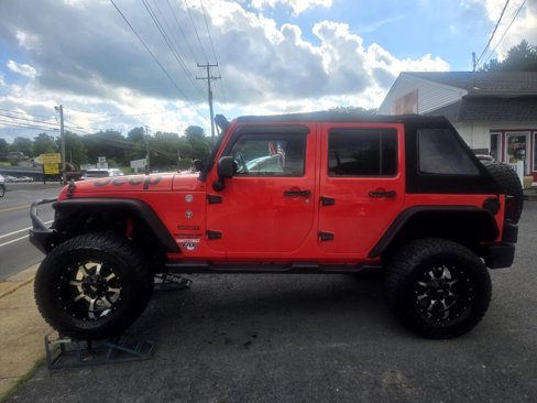 Used 2013 Jeep Wrangler Unlimited Sport image 79