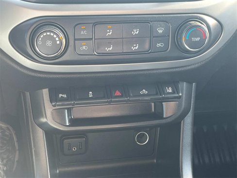 Used 2022 Chevrolet Colorado LT w/ Fleet Safety Package image 21