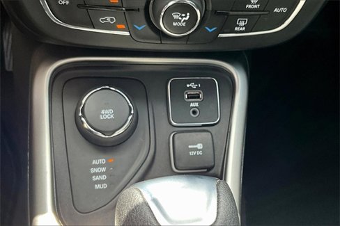 Used 2020 Jeep Compass Sport image 16