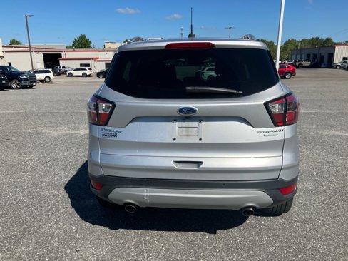 Used 2017 Ford Escape Titanium image 16