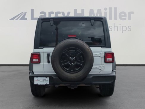 Used 2021 Jeep Wrangler Unlimited Sport image 4