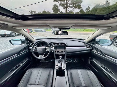 Used 2016 Honda Civic Touring image 12