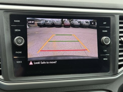Used 2021 Volkswagen Atlas SE image 40