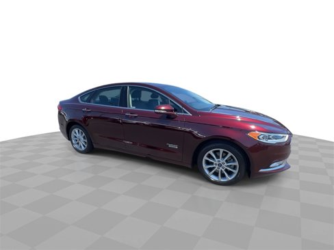 Used 2017 Ford Fusion Energi SE image 9
