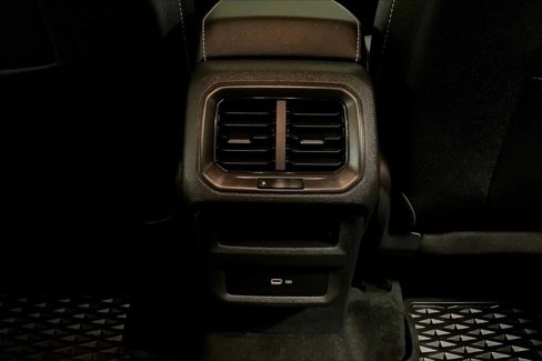 Used 2023 Volkswagen Taos SE image 33