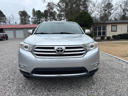 Used 2011 Toyota Highlander SE image 3