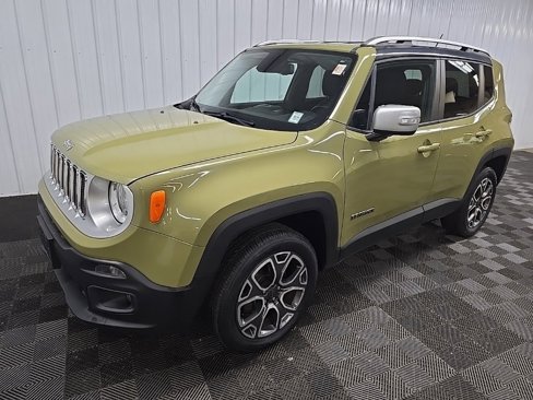 Used 2015 Jeep Renegade Limited image 2