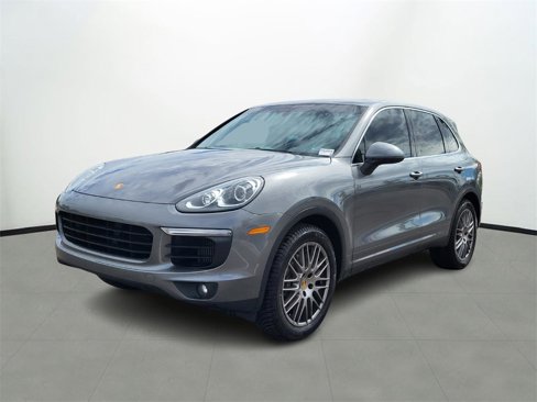 Used 2017 Porsche Cayenne S image 1