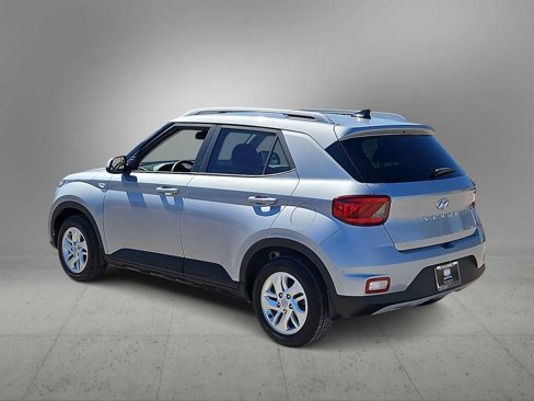 Used 2020 Hyundai Venue SEL image 6