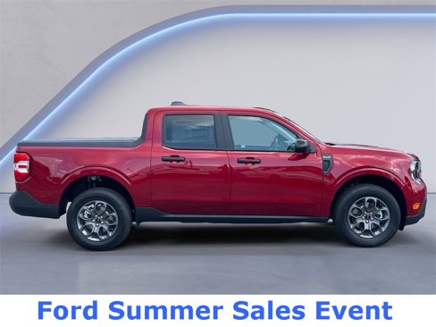 New 2025 Ford Maverick XLT image 2