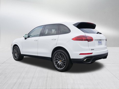 Used 2018 Porsche Cayenne Platinum Edition w/ Premium Package image 5