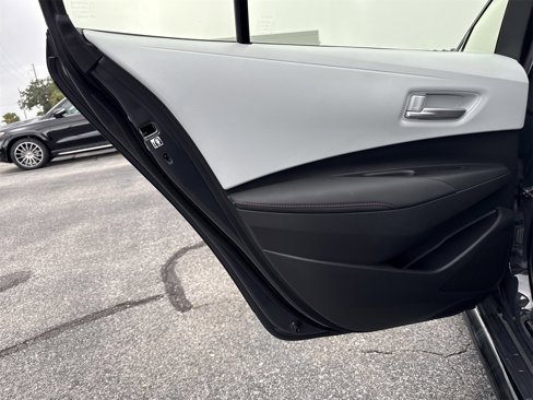 Used 2023 Toyota Corolla LE image 30