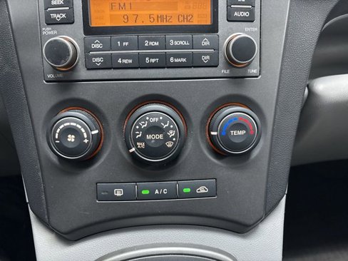 Used 2007 Kia Rondo EX w/ Premium Pkg image 25