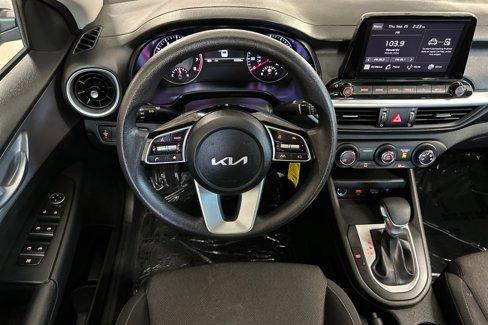 Used 2023 Kia Forte LXS image 14