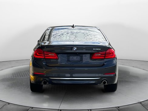 Used 2019 BMW 530i w/ Luxury Package image 6