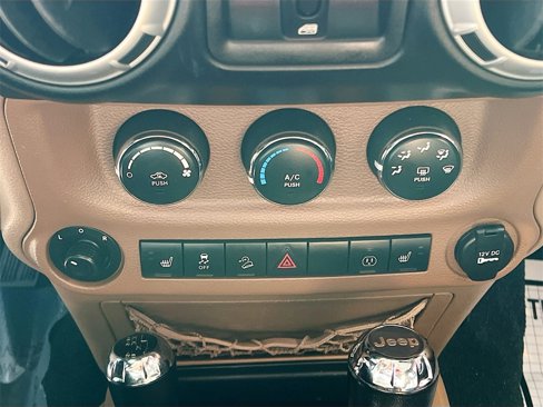 Used 2013 Jeep Wrangler Unlimited Sahara w/ Connectivity Group image 14