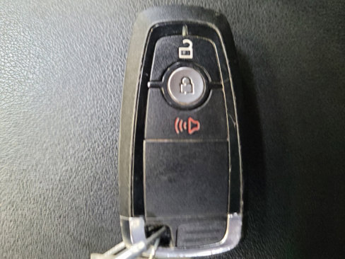 Used 2023 Ford Edge SEL image 32