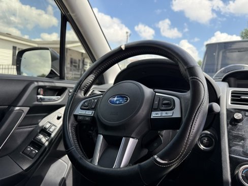 Used 2018 Subaru Forester 2.5i Touring w/ Popular Package #2 image 12
