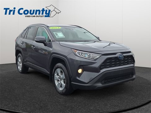 Used 2021 Toyota RAV4 XLE image 1