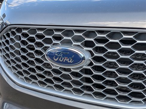 Used 2023 Ford Edge SEL w/ Convenience Package image 9