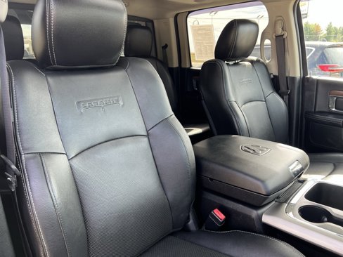 Used 2016 RAM 1500 Laramie w/ Convenience Group image 13