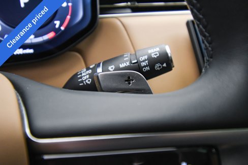 Used 2024 Land Rover Range Rover SE image 38