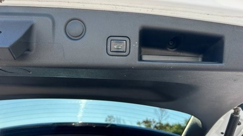 Certified 2023 Chevrolet Equinox RS w/ RS Leather Package image 13