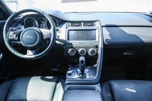 Used 2018 Jaguar E-PACE S image 13
