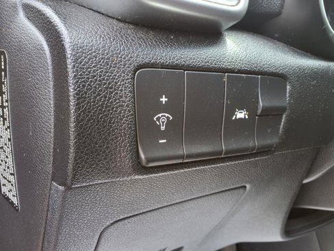 Used 2020 Kia Sportage LX image 10