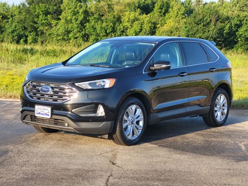Used 2022 Ford Edge Titanium image 3