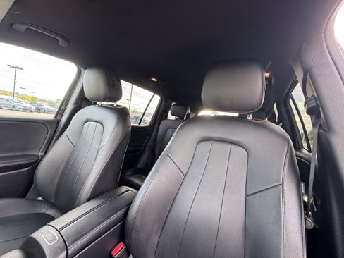 Used 2021 Mercedes-Benz GLB 250 4MATIC image 21