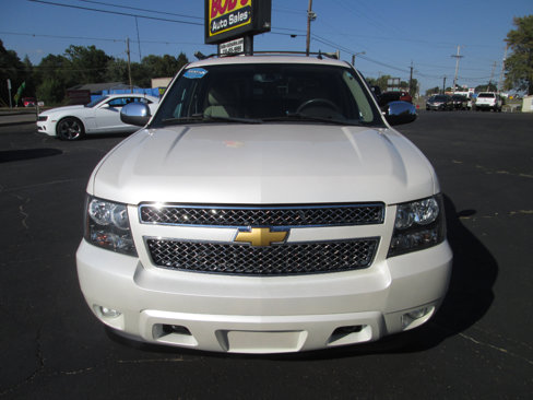 Used 2013 Chevrolet Avalanche LTZ image 8