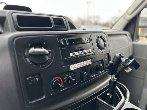 Used 2019 Ford E-450 and Econoline 450 Super Duty w/ Power Windows & Locks Group image 14