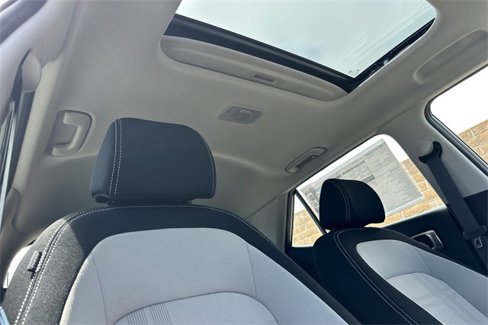 New 2025 Hyundai Venue SEL image 13