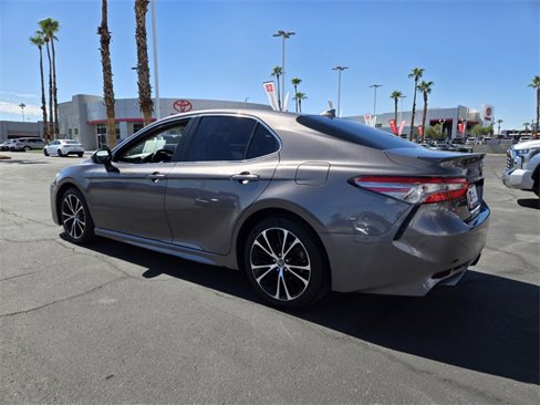Certified 2019 Toyota Camry SE image 6