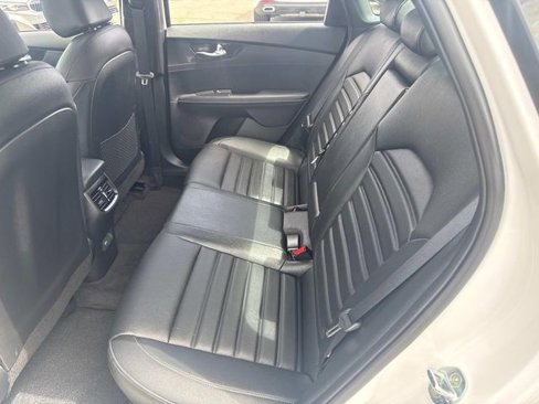 Used 2022 Kia Forte GT-Line w/ GT-Line Premium Package image 17