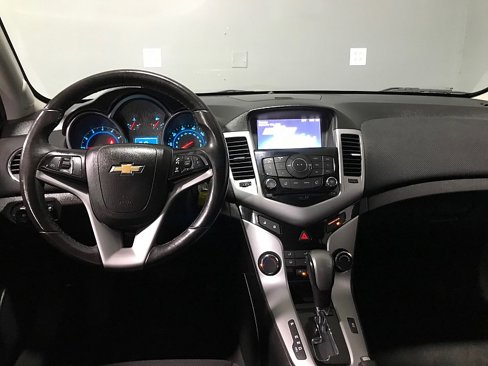 Used 2014 Chevrolet Cruze LT image 21