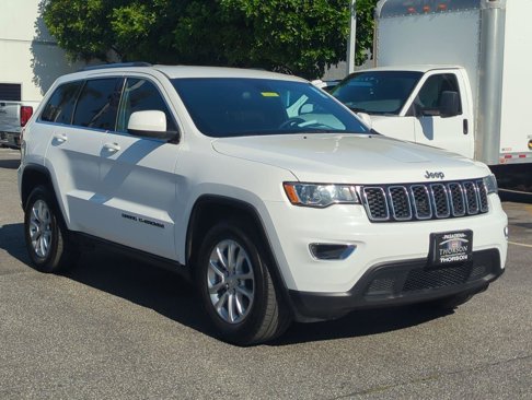 Used 2021 Jeep Grand Cherokee Laredo image 30