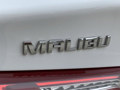 Used 2022 Chevrolet Malibu LT image 8