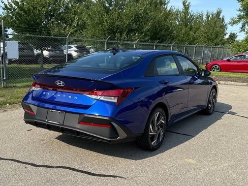 New 2025 Hyundai Elantra Sport image 5
