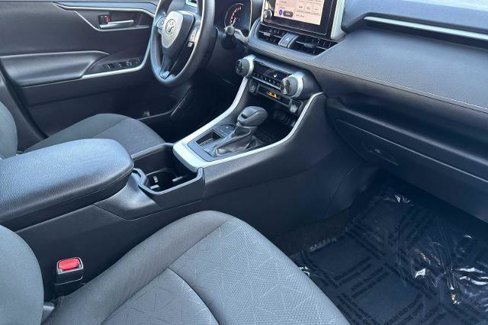Used 2024 Toyota RAV4 XLE image 18