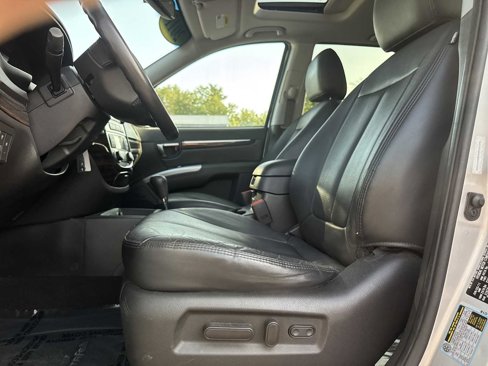 Used 2011 Hyundai Santa Fe Limited image 17