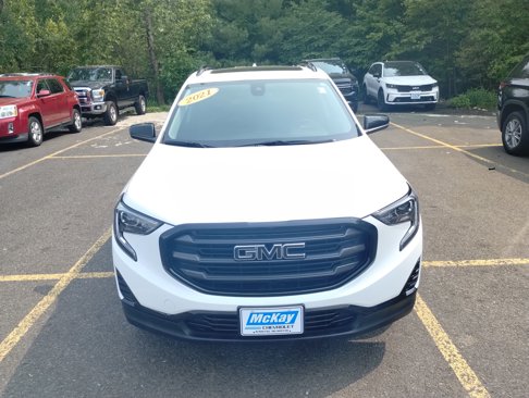 Used 2021 GMC Terrain SLE w/ Driver Convenience Package image 8