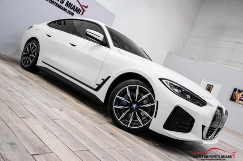 Used 2022 BMW i4 eDrive40 w/ M Sport Package image 38