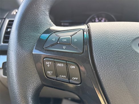 Used 2018 Ford Explorer XLT w/ Equipment Group 202A image 18