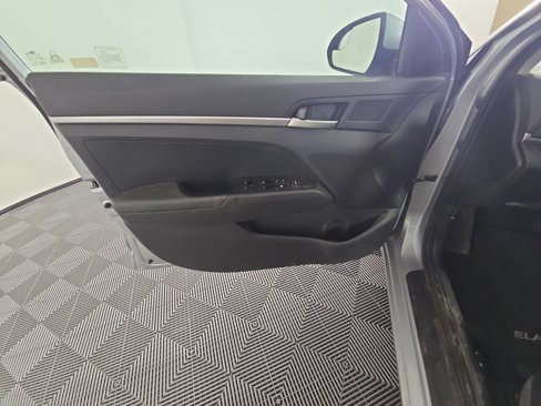 Used 2020 Hyundai Elantra SE w/ Cargo Package (C1) image 20