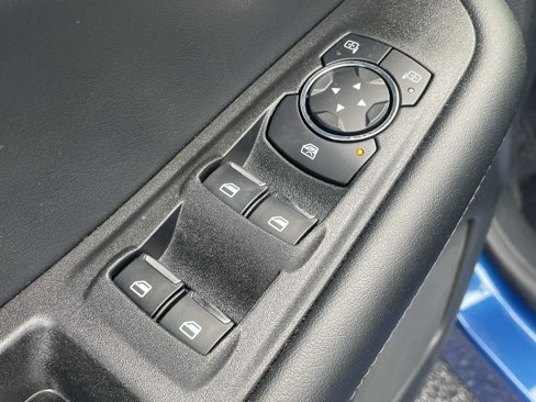 Used 2024 Ford Edge SE w/ Black Appearance Package image 14