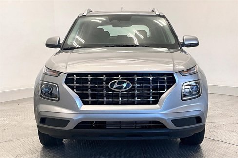 Certified 2023 Hyundai Venue SEL image 3